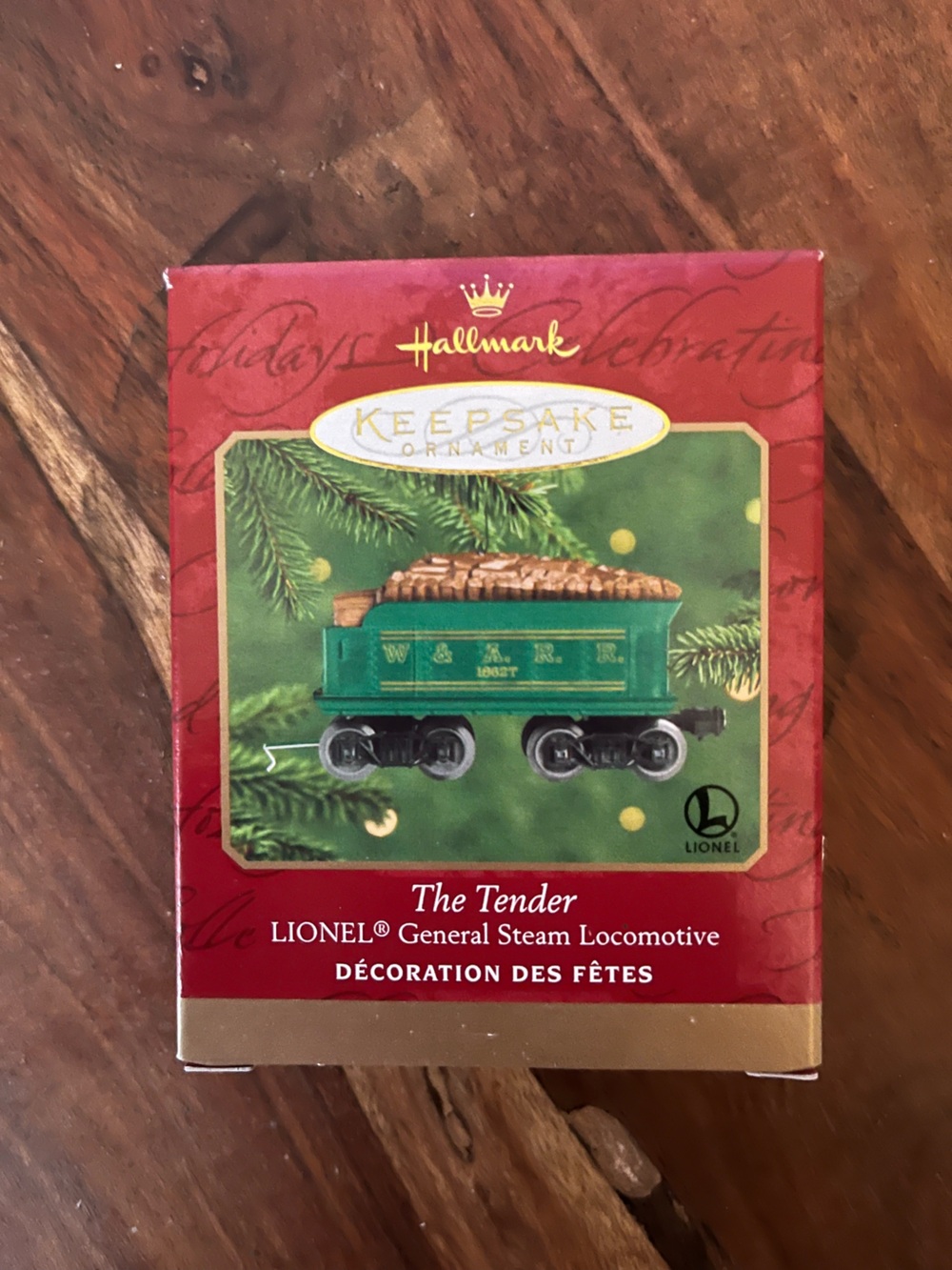 Hallmark Ornament The Tender 2000 Lionel General Steam Locomotive NM CONDITION!